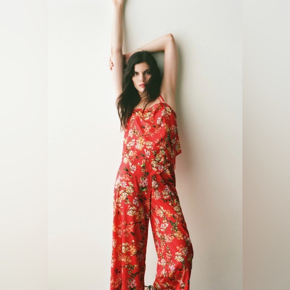 ZARA Print Top Multicolor Floral Spaghetti Straps Blouse NWT - Picture 2 of 16